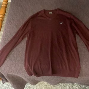 Hollister maroon thin sweater